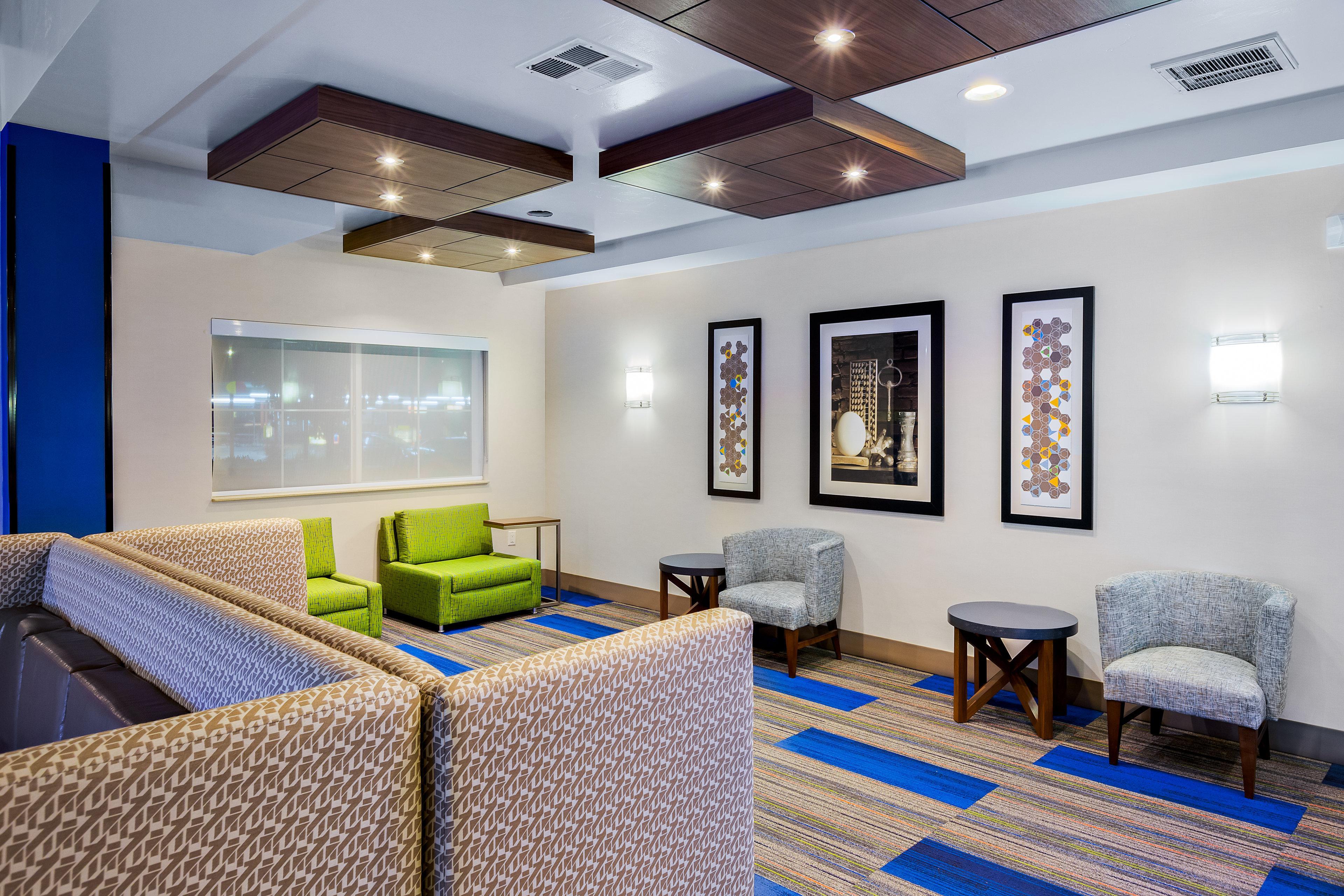 Holiday Inn Express Hotel & Suites Oroville Southwest, An Ihg Hotel Exterior photo