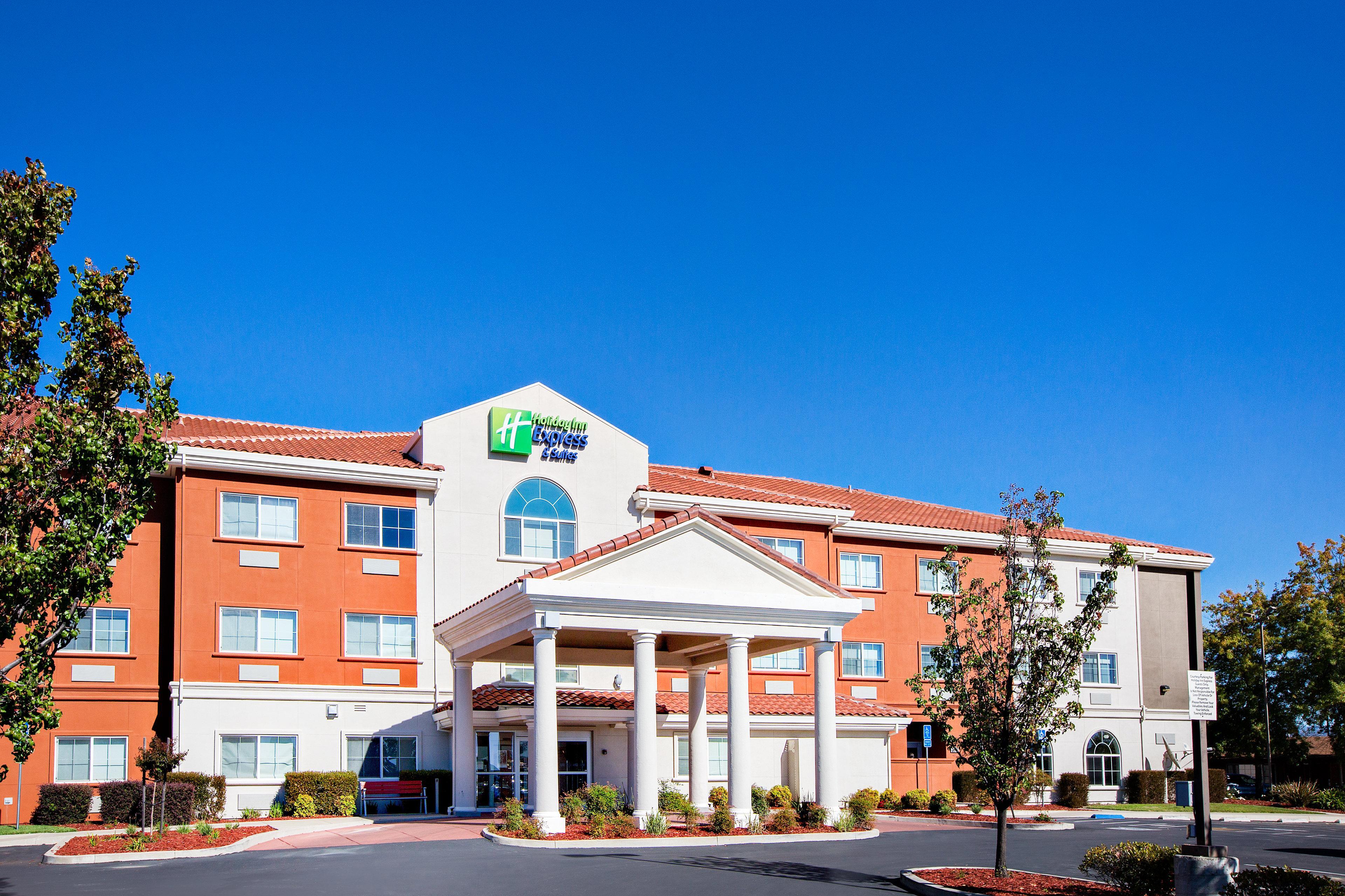 Holiday Inn Express Hotel & Suites Oroville Southwest, An Ihg Hotel Exterior photo