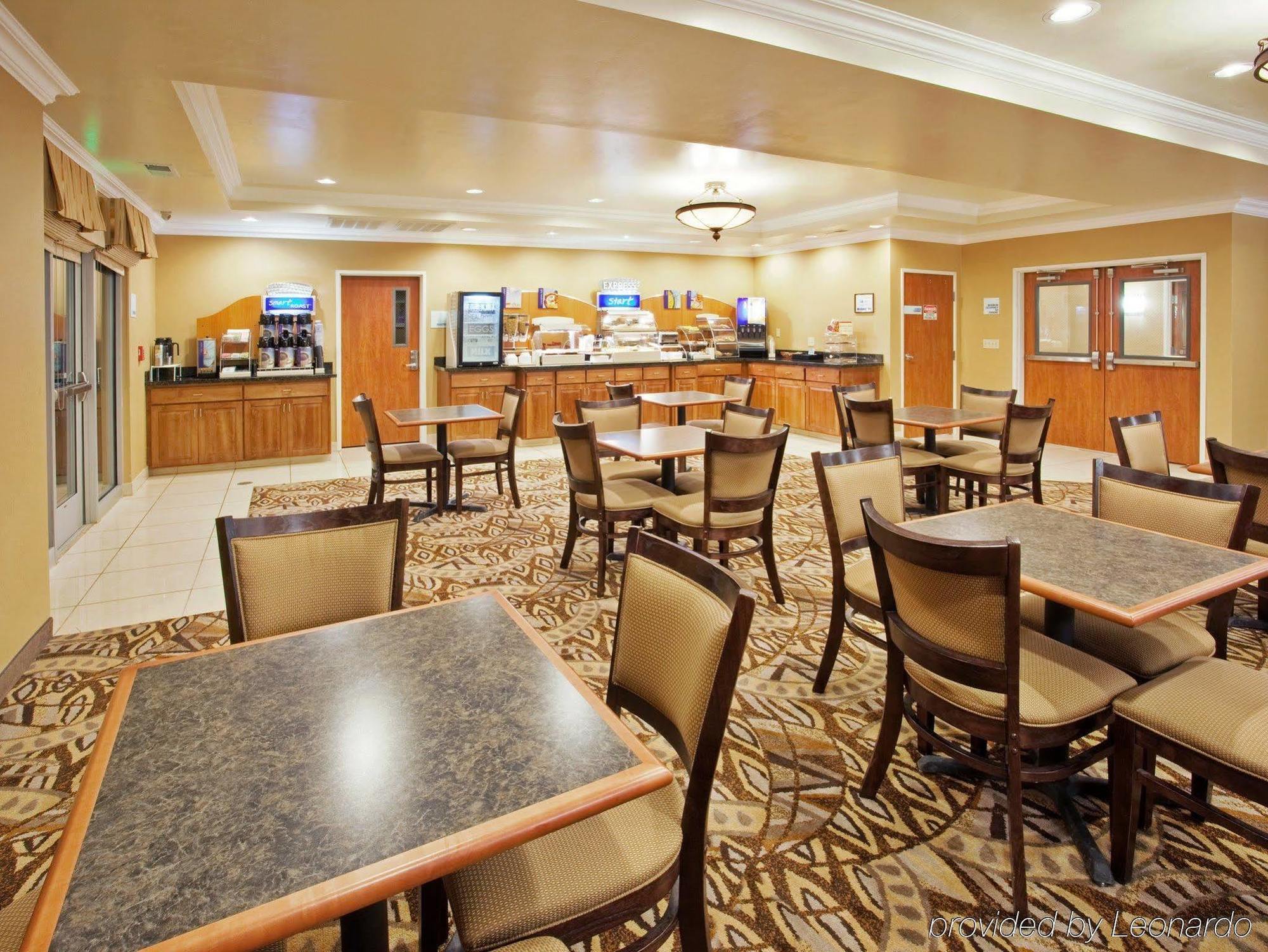 Holiday Inn Express Hotel & Suites Oroville Southwest, An Ihg Hotel Exterior photo