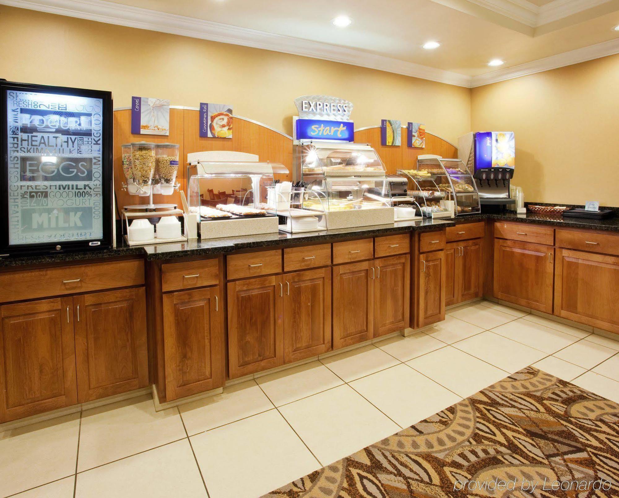 Holiday Inn Express Hotel & Suites Oroville Southwest, An Ihg Hotel Exterior photo