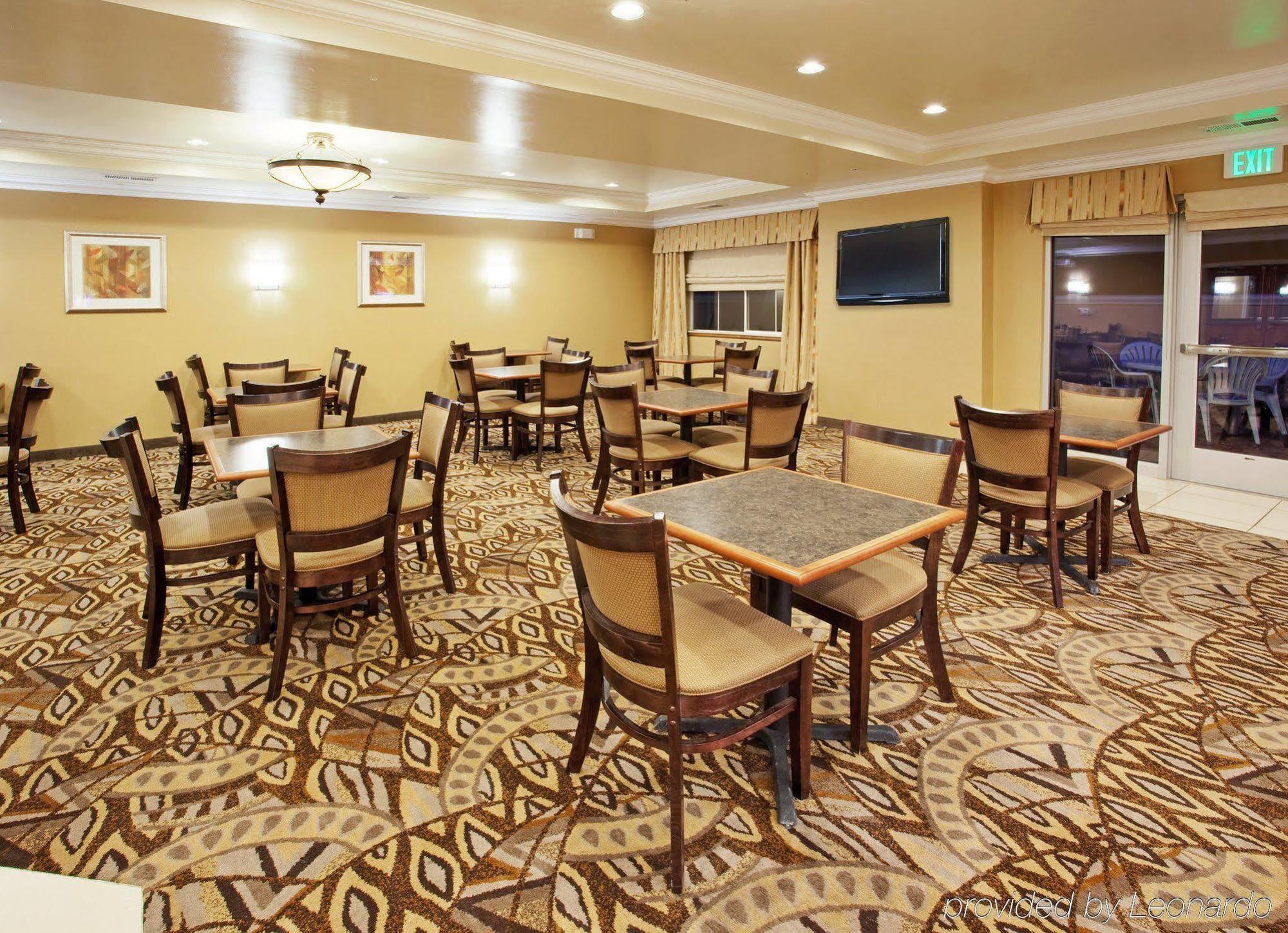 Holiday Inn Express Hotel & Suites Oroville Southwest, An Ihg Hotel Exterior photo